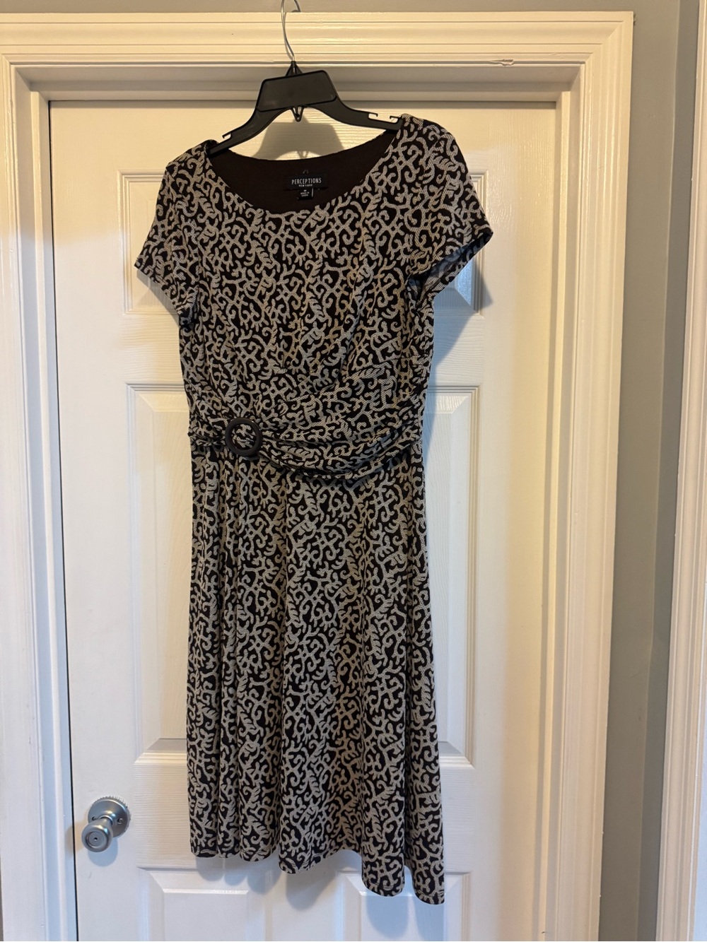 Perceptions Black and Cream Short Sleeve Belted Fit-and-Flare Dress